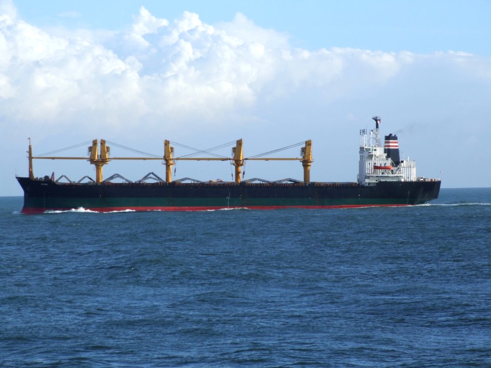 Heian - IMO 8307856 - Callsign 3FEJ7 p3 leaving Port of Rotterdam, Holland 01-Jan-2005