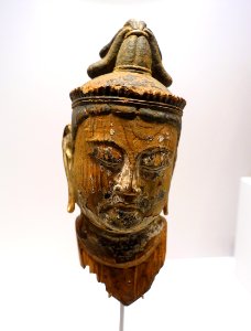 Head of a Bodhisattva, attributed to Jocho (d. 1057 AD), Japan, Heian period, c. 1053 AD, cypress, polychromy - Arthur M. Sackler Museum, Harvard University - DSC01162