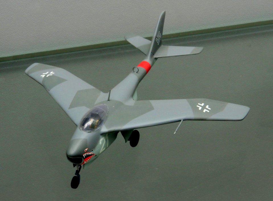 HE P-1078