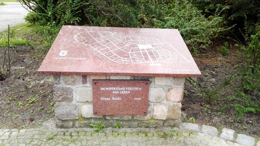 Heidefriedhof berlin mai2017 - 9