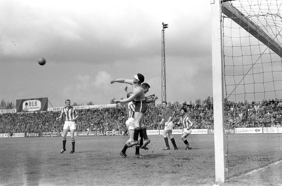 Heerenveen tegen Heracles 0-1 elftal, Bestanddeelnr 913-9161