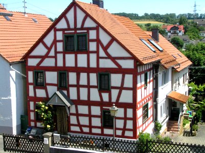 Heftrich, Eckenstraße 12, 14, 16