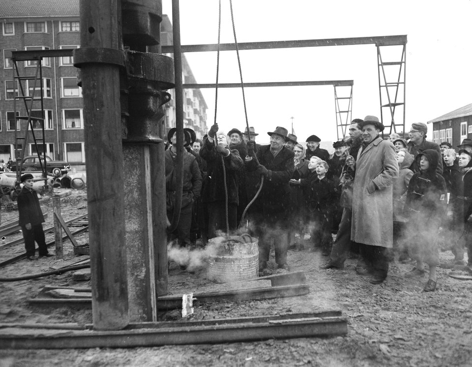 Heien eerste paal Remonstrantse gemeente, Amsterdam, Bestanddeelnr 907-5683
