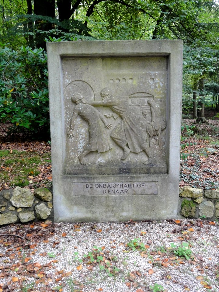 Heilig Land Stichting Rijksmonument 523616 Bergrede, Piet Gerrits, relief 10