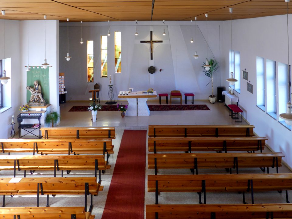 Heilig Kreuz (Feldberg) indoor Blick von Orgelempore