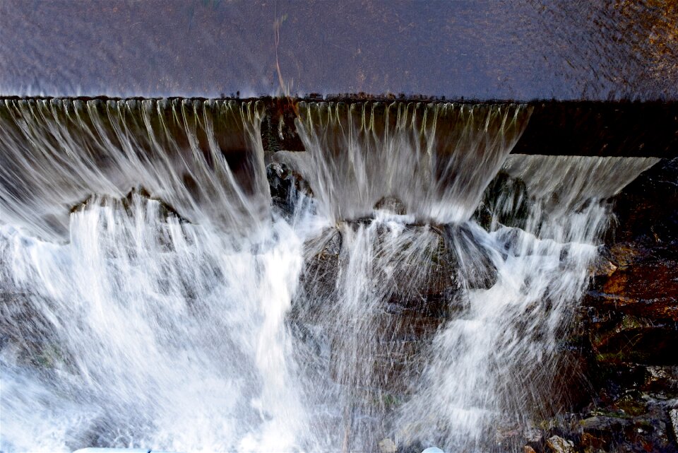 Nature stream white