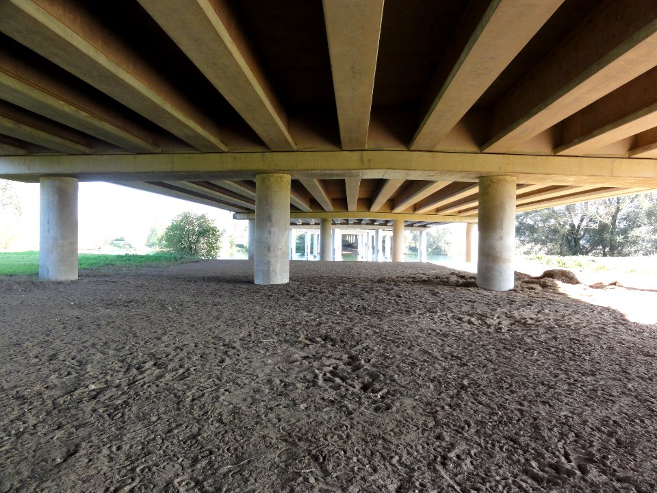 Heijen (Gennep) Zuidereiland, N271 onderkant brug over dode Maasarm
