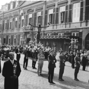 Heiligdomsvaart in Maastricht Processie, Bestanddeelnr 914-1110