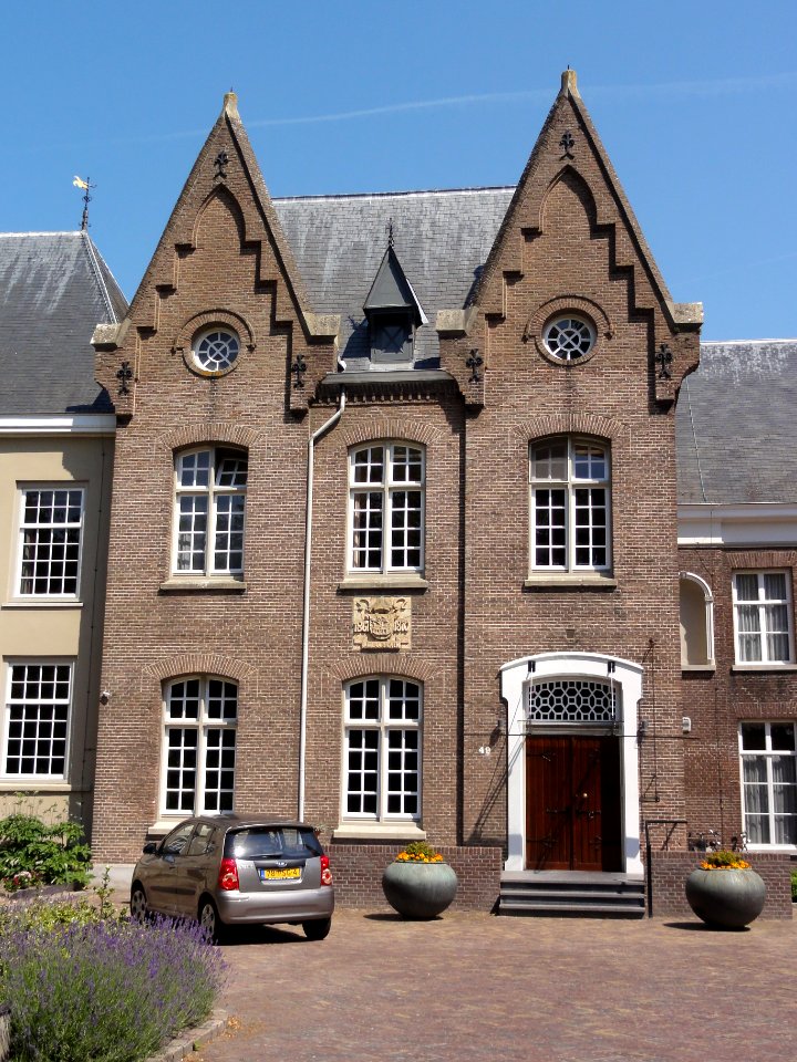 Heeswijk abdij Berne, Rijksmonument 520573 2e kloostergebouw
