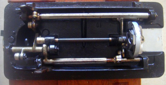 Hua Nan sewing machine - 05