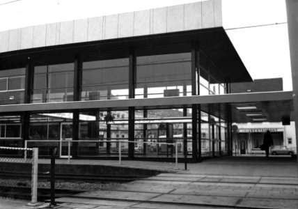 HUA-150149-Gezicht op de stationshal van het N.S.-station te Bergen op Zoom