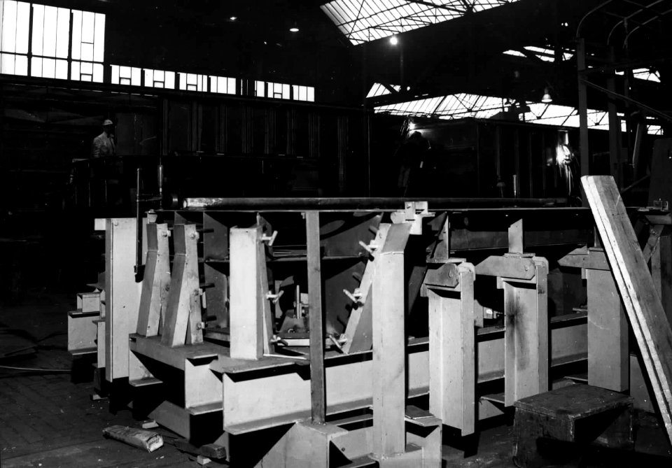HUA-151809-Afbeelding van de bouw van een electrisch treinstel (Plan Y 'Sprinter') in de Talbotfabriek te Aken