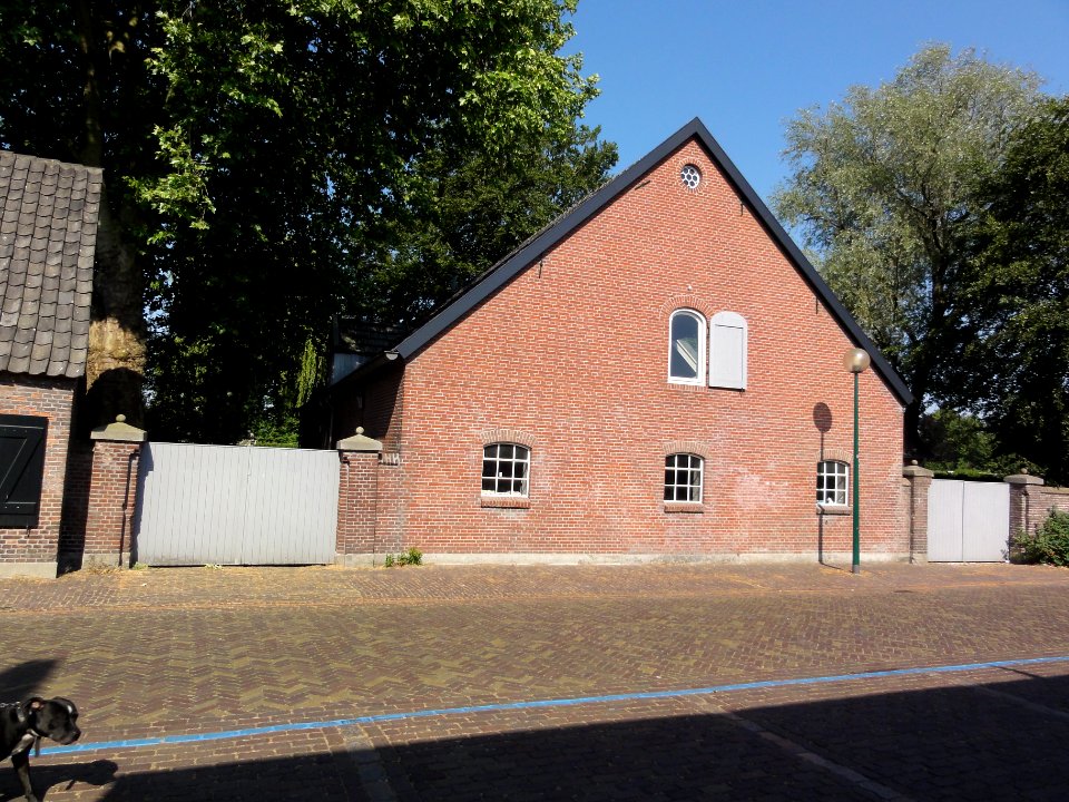 Heesch (Bernheze) Rijksmonument 47047 't Dorp 92 schuur