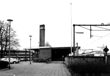 HUA-150254-Gezicht op het N.S.-station Driebergen-Zeist te Driebergen-Rijsenburg