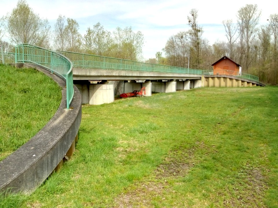 HRB Abtsmoor, Hochwasserentlastungsanlage (7a)