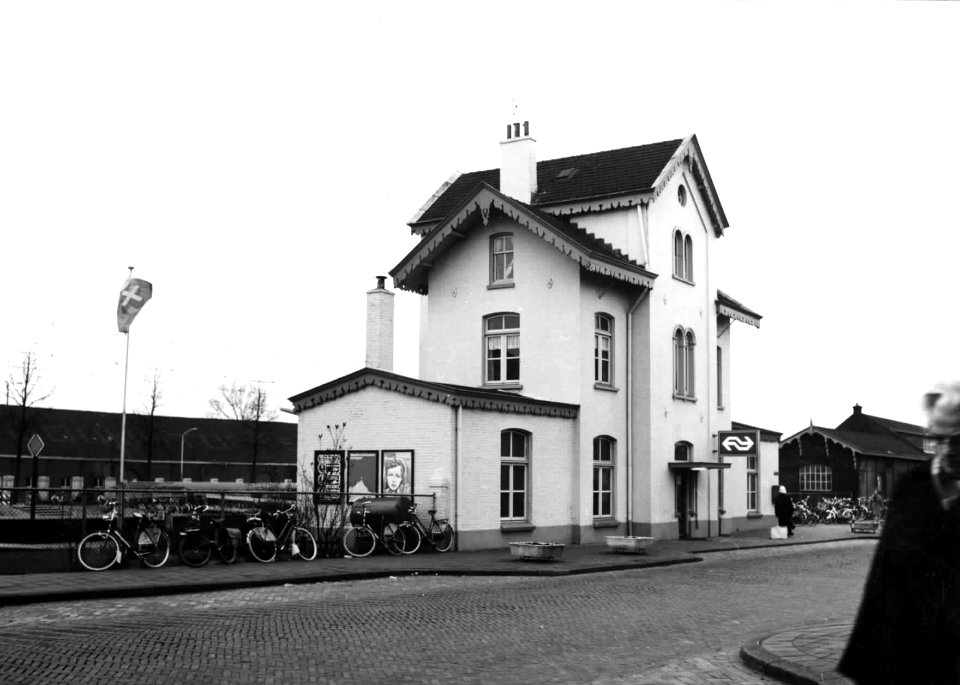 HUA-150158-Gezicht het N.S.-station te Best