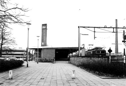 HUA-150252-Gezicht op het N.S.-station Driebergen-Zeist te Driebergen-Rijsenburg