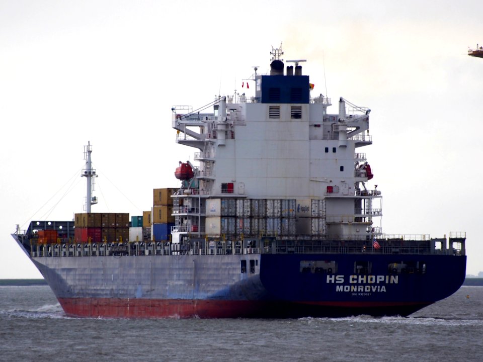 HS Chopin - IMO 9323027, leaving Port of Antwerp pic1