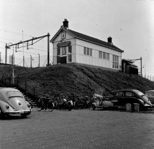 HUA-150505-Gezicht op het N.S.-station Leidschendam-Voorburg te Leidschendam