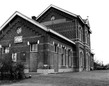 HUA-150343-Gezicht op het N.S-station Grijpskerk te Grijpskerk