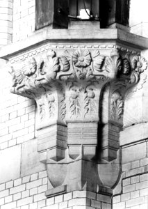 HUA-154017-Detail van de stationshal van het N.S.-station Haarlem te Haarlem- console