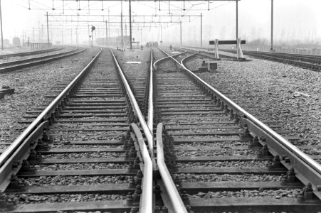 HUA-154276-Afbeelding van de slechte spoorligging op het emplacement te Eindhoven