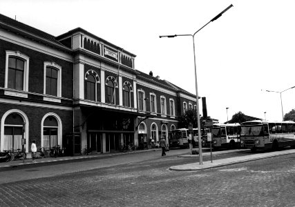HUA-155981-Gezicht op het NS station Hilversum te Hilversum