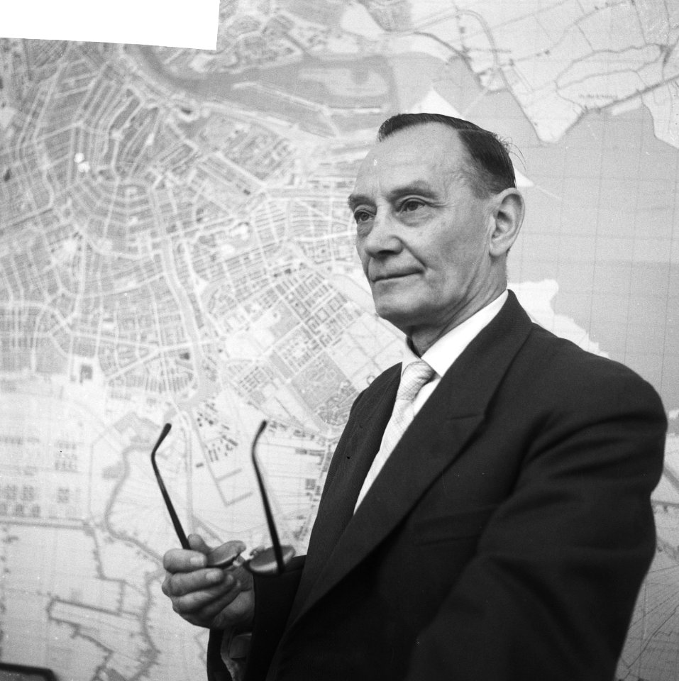 Hr Dornseiffen 50 jaar bij Kadaster, Bestanddeelnr 912-8991