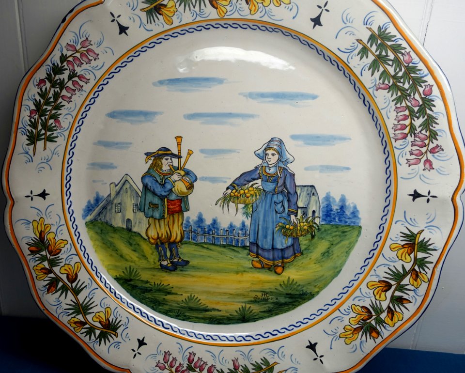 HR Quimper faience - Vizcaya Museum and Gardens - Miami, Florida - DSC08433