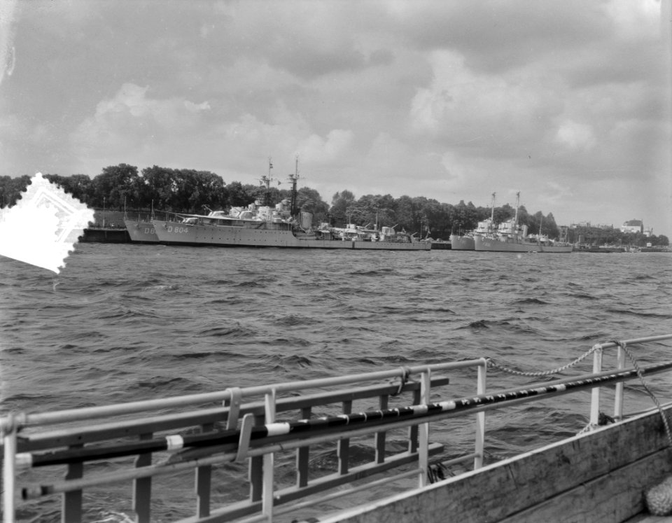 Hr. Ms. Kortenaer, Hr. Ms. Evertsen, Hr. Ms. Amstel en Hr. Ms. Zeeuw, Bestanddeelnr 906-5211