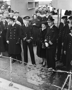 Hr. Ms. Banckert met Hoofdvlootpredikant ds. J.H. Sillevis Smitt naar Indonesi, Bestanddeelnr 903-7189