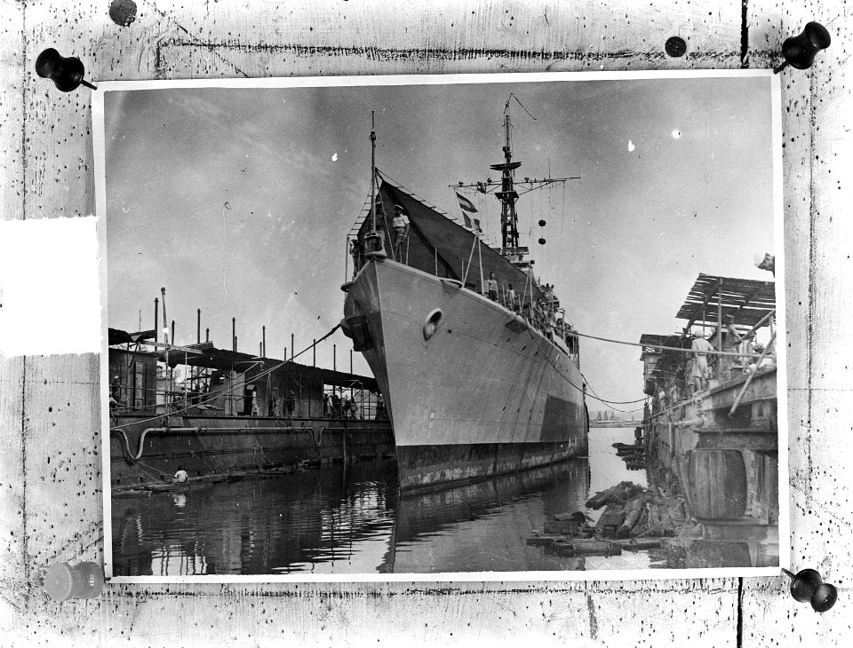 Hr. Ms. Kortenaer in dok, Bestanddeelnr 903-3251
