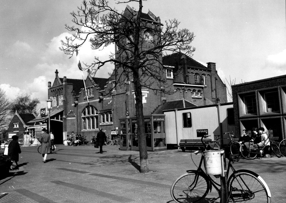 HUA-155987-Gezicht op het N.S.-station Amersfoort te Amersfoort