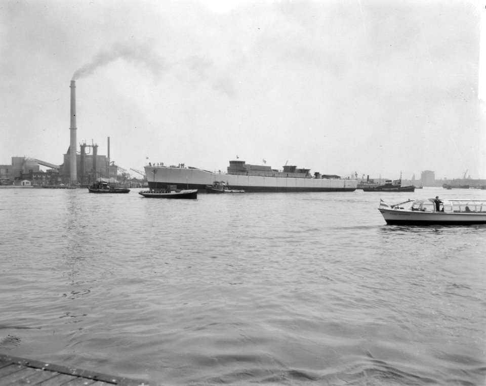 Hr. Ms. Fregat van Speyk te water gelaten bij NDSM te Amsterdam, Bestanddeelnr 917-5036