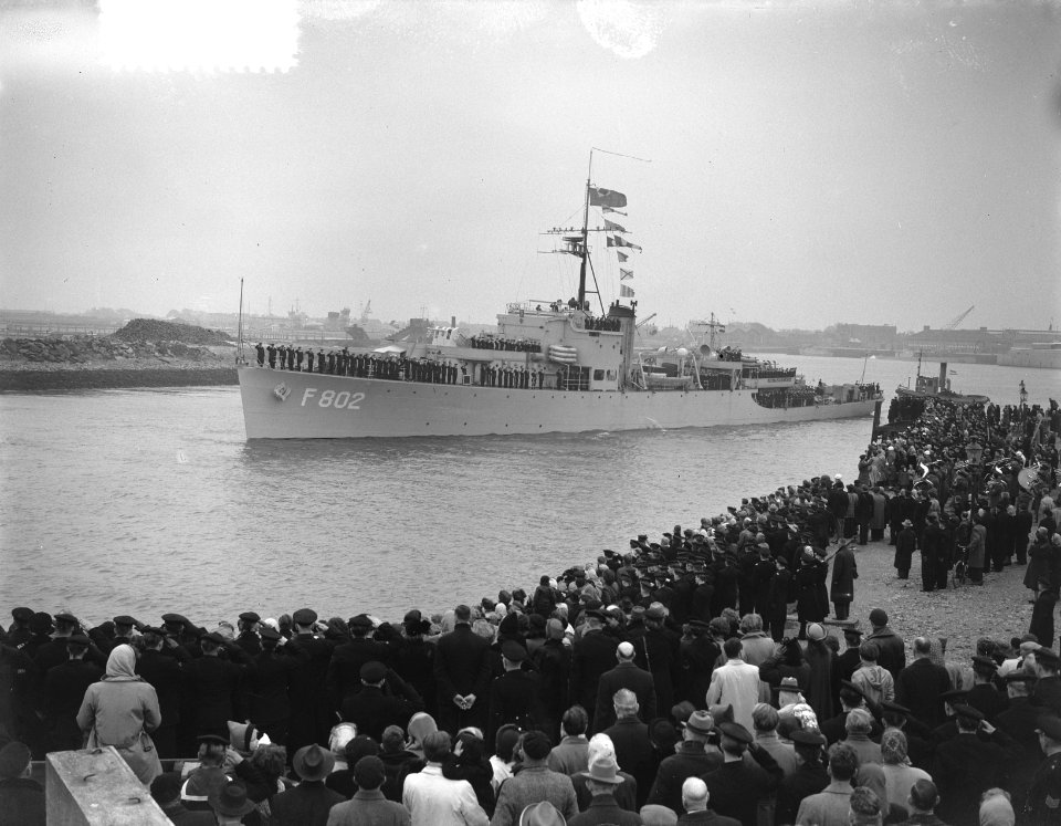 Hr. Ms. Johan Maurits van Nassau vertrekt naar Korea, Bestanddeelnr 905-4254