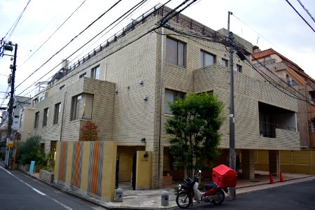 House in Minami-Aoyama photo