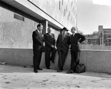Hr. D. Schwartzman , Ir. G. van der Wal, Marcel Brenez , H. Elzas . Bijenkorf Ro, Bestanddeelnr 908-4042