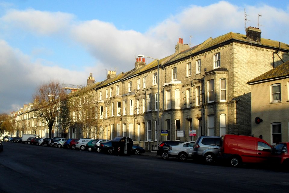 Housing at Tisbury Road, Hove (November 2010)