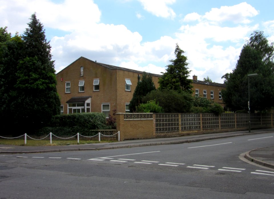 House of Prayer, 35 Seymour Road, East Molesey (July 2015) (2)
