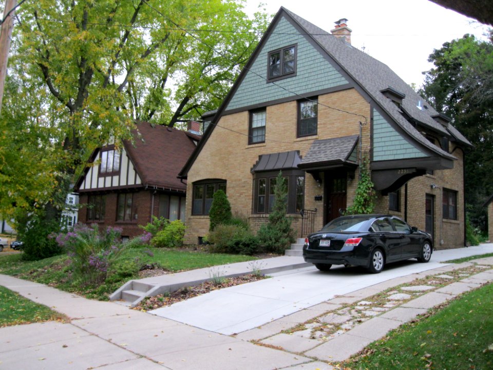 Houses on Hillington Green, West Lawn Heights Historic District