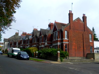 Housing at Surrenden Road–Gordon Road junction, Brighton (September 2011)