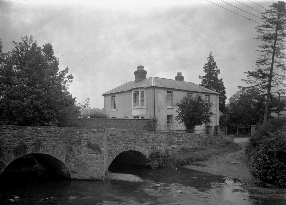 House near a bridge, Radnorshire (1294164)