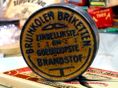 Household products, Bruinkolen briketten, pic1