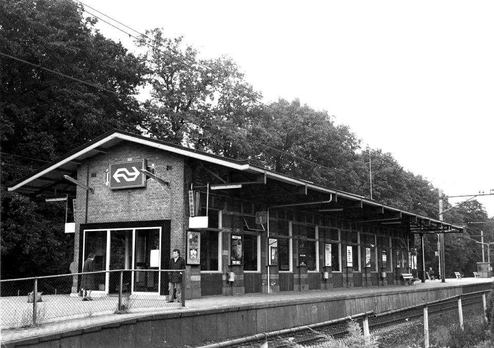 HUA-150544-Gezicht op het N.S.-station Ermelo te Ermelo