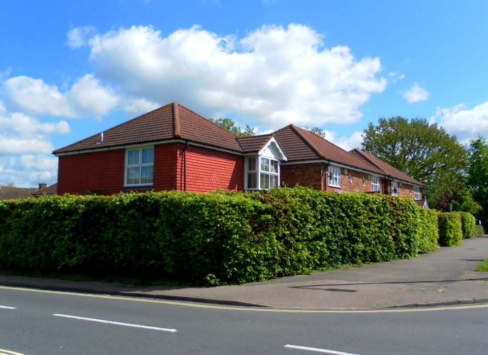 Houses on the site of the old St Richard's Church, Gales Drive, Three Bridges