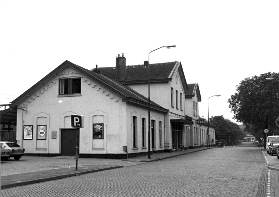 HUA-150578-Gezicht op het N.S.-station Oss te Oss