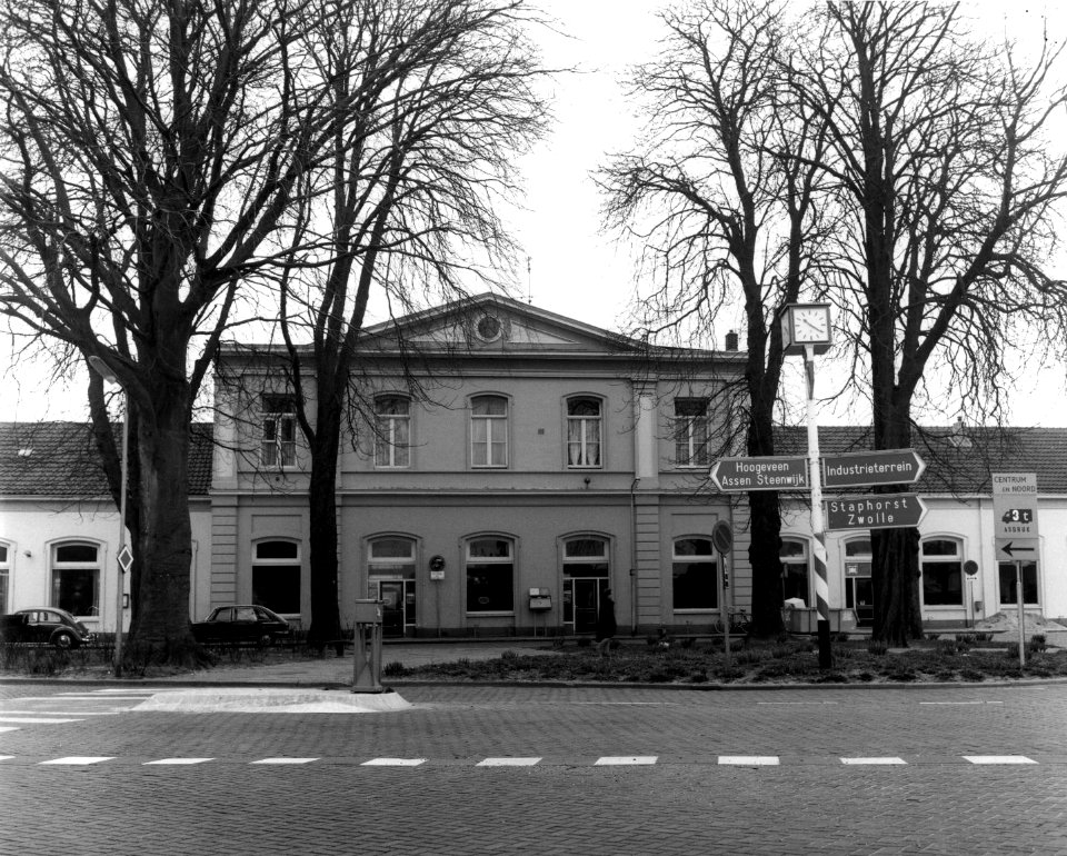 HUA-150537-Gezicht op het NS station Meppel te Meppel