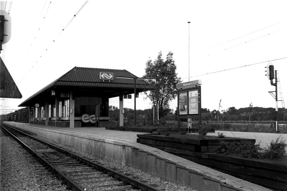 HUA-150519-Gezicht op het N.S.-station Maarssen te Maarssen