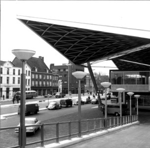 HUA-150721-Gezicht op een gedeelte van het N.S.-station Tilburg te Tilburg
