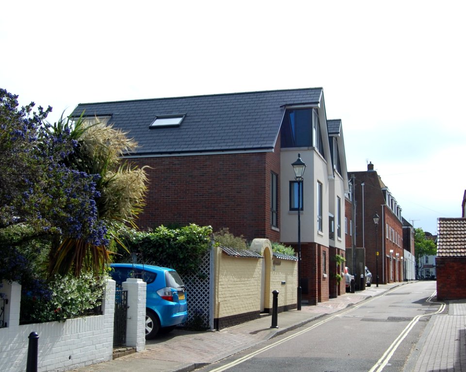 Houses on the site of former Independent Chapel, Nile Street, Emsworth (May 2019) (3)